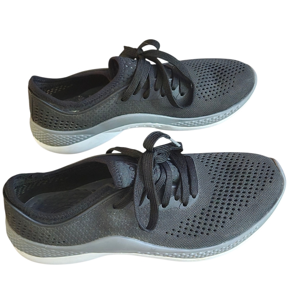 Crocs Womens Size 9  Literide 360 Pacer 206705 Black Casual Shoes Sneakers